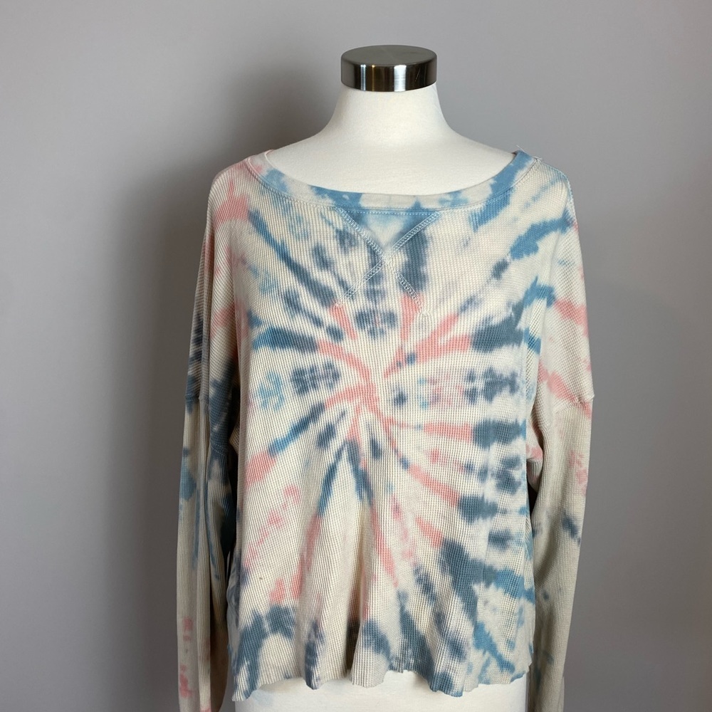 Boutique x Royal & Reese Henley Top Thermal Knit Cropped Waffle Knit Tie Dye LG - Picture 2 of 8